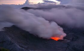 Le volcan Poás rouvre au public après 4 mois de fermeture